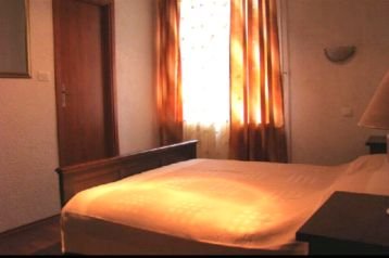 Hrvatska Privát Osijek, Eksterijer